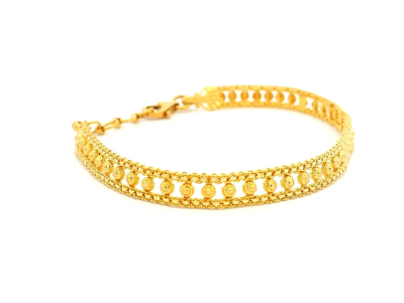 simple gold bracelet with gemstone-22ct Yellow Gold Flat Bracelet with Filigree Work – Elegant Handcrafted Design for Timeless Style