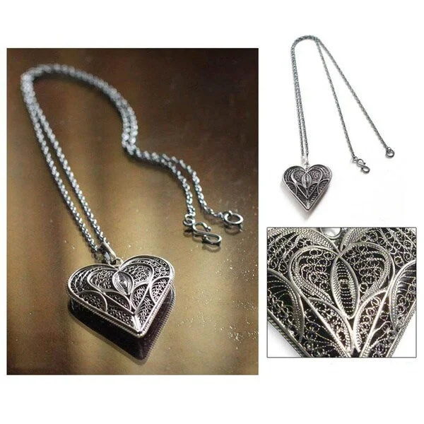 custom round pendant necklace for women with engraving-Handmade Sterling Silver 'Heart Full of Love' Filigree Necklace (Peru) - 7'6" x 9'6"